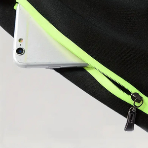 Pantalones Cortos Deportivos de Poliéster Personalizados para Hombre con Franjas Laterales de Neón, Secado Rápido, Cintura Elástica, Longitud Media, Ropa Deportiva Informal - Product Image 4