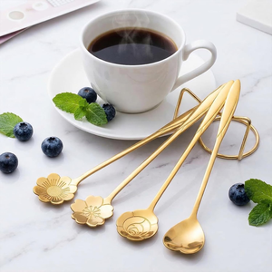 Cucharas de Postre Doradas con Diseño Floral, Mango Largo, Acabado Espejo, Chapadas en Oro, de Acero Inoxidable, para Servir Té, 7 Pulgadas de Largo - Product Image 4