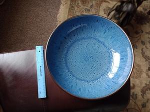 ชามเซรามิกสีน้ำเงินลายเท็กซ์เจอร์ ดีไซน์ทรงกว้างลึก เคลือบเงาอย่างมีศิลปะ แข็งแรง ทนทาน ปลอดภัยสำหรับอาหาร เหมาะสำหรับใช้เป็นของตกแต่งกลางโต๊ะ - Product Image 3