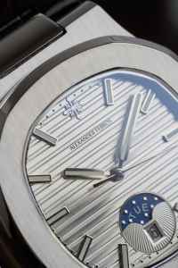 นาฬิกาสปอร์ตอัตโนมัติสำหรับผู้ชาย Alexander Ferros 6122S-02 หน้าปัดแซฟไฟร์ สายหนัง ตัวเรือนสแตนเลสสตีล กันน้ำ 5BAR - Product Image 5