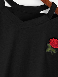 Latest Design Custom Rose Embroidery Patch Crop <b>Top</b> women's shirt Custom Logo Breathable V-Neck Crew Women Crop Tee Short Sleeve - Product Image 5