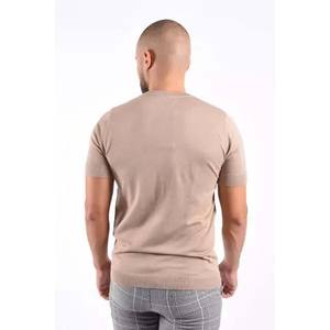 เสื้อยืดแขนสั้นคอกลมสีเบจสำหรับผู้ชาย ทรงเข้ารูป สไตล์ลำลอง สีพื้น ผ้าฝ้ายเจอร์ซีย์ ระบายอากาศได้ดี - Product Image 4