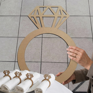 Anneaux de serviette ronds en bois faits à la main, durables, écologiques, de luxe et modernes pour la décoration de mariage - Product Image 1