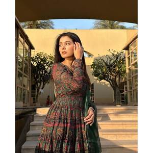 Vestido y Dupatta Anarkali de diseñador talla XS para fiesta de noche - Product Image 4