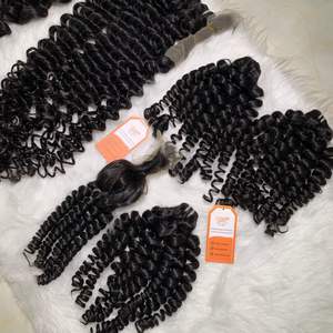 Perruque Premium de trame faisceaux eau bouclée avec fermeture, dentelle frontale brillante et rebondissante cheveux bruts humains - Product Image 5