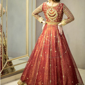 Lehenga nupcial real con bordados elegantes, vestido de novia para la novia, lehenga nupcial elegante para fiestas. - Product Image 2