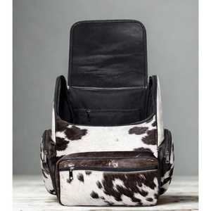 กระเป๋าหนัง PU แบบสั่งทำพิเศษ ผู้ผลิต OEM กระเป๋าสะพายหลังแบบ Tote กระเป๋าเดินทางแบบ Duffel พร้อมซิป ความจุ 20-36 ลิตร กันกระแทก สายสะพายไหล่โค้ง - Product Image 3