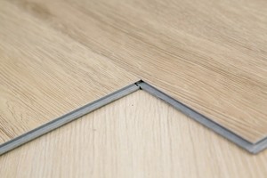 Tablón de vinilo impermeable para pisos SPC de lujo, resistente a los arañazos, ecológico, aspecto moderno de madera y mármol, fabricante de Vietnam - Product Image 2