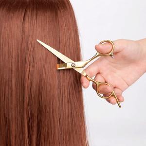 Juego de Tijeras para Cortar Cabello de Alta Calidad, Chapadas en Oro, 4 Piezas, Incluye Tijeras de Entresacar, Tijeras Rectas, Navaja de Barbero, con Logotipo Personalizado - Product Image 6