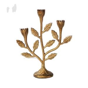 Menorah de aluminio dorado a precio económico para iluminación decorativa de mesa en casas y villas, portavelas de Hanukkah. - Product Image 1