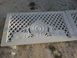 HAYAT INDUSTRIES Panneaux décoratifs en marbre et pierre sculptée - Panneaux muraux extérieurs modernes hautement polis avec des motifs découpés par CNC - Product Image 2