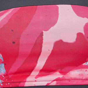 Sujetadores Deportivos Ligeros de Talla Grande para Correr y Yoga con Ajuste Seguro, Libertad de Movimiento y Logotipo Frontal - Product Image 5