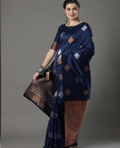 Sari de Fiesta KV para Mujer, en Seda Banarasi Azul Aura, Elegante - Product Image 2