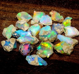 Ópalo Natural Blanco Crudo de la Marca MRGEMS, Tamaños de 0.5-2cm, Efecto de Color o Fuego, Certificado, para Fabricación de Joyería, Venta al Por Mayor - Product Image 1