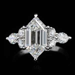 Anillo de Boda de Plata de Ley S925 con Piedras de Moissanita Corte Marquesa, Certificado, Regalo Elegante y Minimalista - Product Image 3