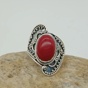 แหวนปะการังแดงทำมือ แหวนพลอยปะการังธรรมชาติ เครื่องประดับสไตล์โบโฮ ของขวัญสำหรับเธอ - Product Image 4