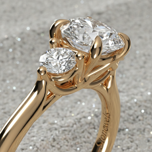 Anillo de Compromiso de Tres Piedras con Diamante Cultivado en Laboratorio, Corte Redondo, Chapado en Oro Rosa, Engaste de Garras, Anillo Nupcial Clásico Certificado - Product Image 4