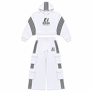 Conjunto de Sudadera y Pantalones Cargo de Dos Piezas para Hombre con Logotipo Personalizado, Sudadera con Capucha Gruesa de Color Sólido, Pantalones Cargo de Pierna Ancha, Ropa Urbana Holgada, 100% Algodón Felpa - Product Image 1