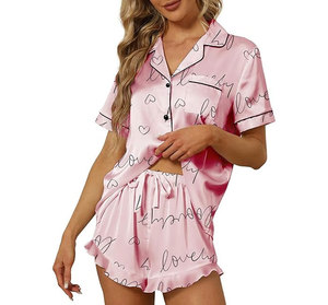 Conjunto de Pijama de Satén Rosa para Mujer de Alta Calidad, Manga Corta, Cuello Camisero, Cierre de Botones, Estampado Romántico con Letras, Ropa de Dormir de Verano - Product Image 2