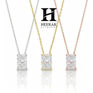 Collier pendentif en diamant de laboratoire taille radiant de luxe en or jaune 14 carats pour femme - Product Image 2