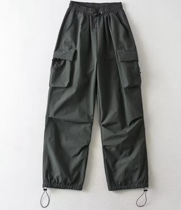 Nouveau pantalon cargo décontracté taille haute 100 % coton à jambes larges pour femme avec poches latérales - Vente en gros de haute qualité - Product Image 6