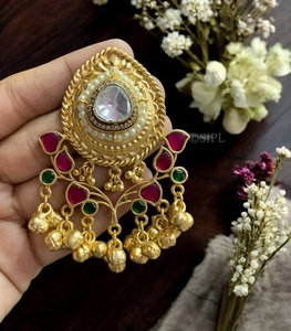 Broches de Borla Chapados en Oro con Cristales de Imitación y Perlas para Mujer, Accesorios para Bodas, Compromisos y Fiestas - Product Image 4