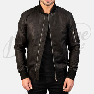 Chaqueta Bomber MA-1 de Cuero Genuino Negro Desgastado para Hombre con Bolsillo Utilitario en la Manga y Ribete Acanalado - Product Image 6
