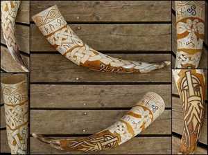 Tasse à boire en corne de buffle naturelle avec motif de loup gravé, tasse viking médiévale faite à la main, vaisselle rustique, cadeau - Product Image 3