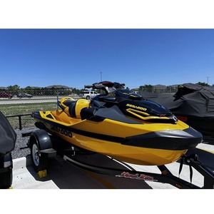 NUEVO Sea-Doo RXT-X 300 Tech, Moto Acuática de Alta Velocidad con Motor de 4 Tiempos y Audio Premium BRP, Incluye Remolque - Product Image 3