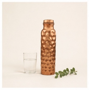 Wholesale Pure <b>Copper</b> <b>Water</b> <b>Bottle</b> Diamond Hammered Antique Finish Jointless Ayurvedic <b>Bottle</b> for Yoga Gym and Office - Product Image 4