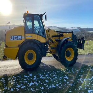 High Capacity JCB TM420s Telehandler Perfect For Loading Unloading And Heavy <b>Material</b> <b>Handling</b> Across Multiple Industries - Product Image 6