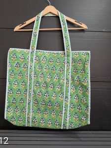 Bolso Tote de Algodón 100% Hecho a Mano para Mujer, con Estampado Animal, Moderno y a la Moda, con Cierre Abierto, Lavable - Product Image 3