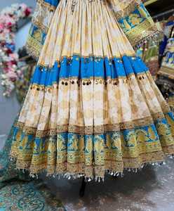 Magnifique robe afghane vintage en mousseline de soie à manches longues, ensemble ethnique avec broderie miroir et broderie fine, offrant un style élégant - Product Image 3