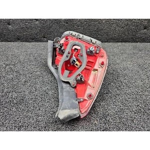 Feu arrière droit LED d'occasion OEM pour Malibu 2012-2016 22992604 - Product Image 3