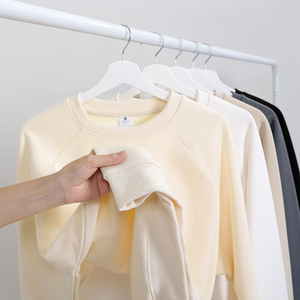 เสื้อสเวตเชิ้ตคอกลมผู้ชาย ลายสัตว์ ผ้าฟลีซ ซับในผ้าฝ้าย 100% ทรงปกติ สวมใส่สบายสำหรับฤดูหนาว รับทำโลโก้ตามสั่ง บริการ OEM - Product Image 6