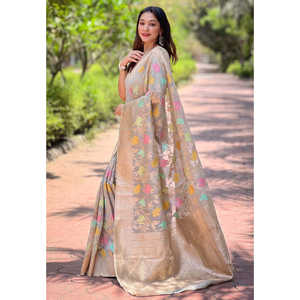 Sari élégant en organza gris pour femme, tissé avec des motifs floraux Meenakari et des broderies Zari, séchage rapide, protection solaire, toutes saisons, 0,6g - Product Image 3