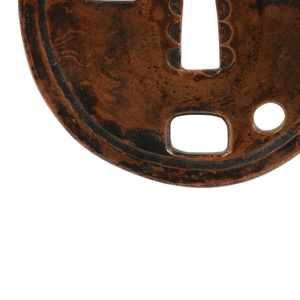 Tsuba Antigua Pulida del Período Edo Japonés, con Incrustaciones de Cobre y Plata, Diseño de Herradura, Protector de Espada Redondo Sukashi, Sin Marca - Product Image 5