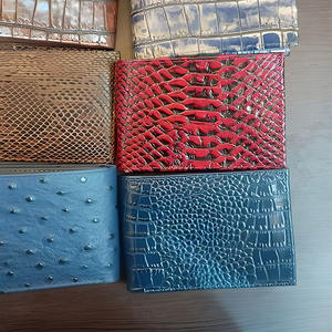 Collection de portefeuilles élégants pour hommes, plusieurs variantes de design, portefeuille en cuir à motifs luxueux pour hommes, portefeuille bi-fold haut de gamme pour hommes - Product Image 5