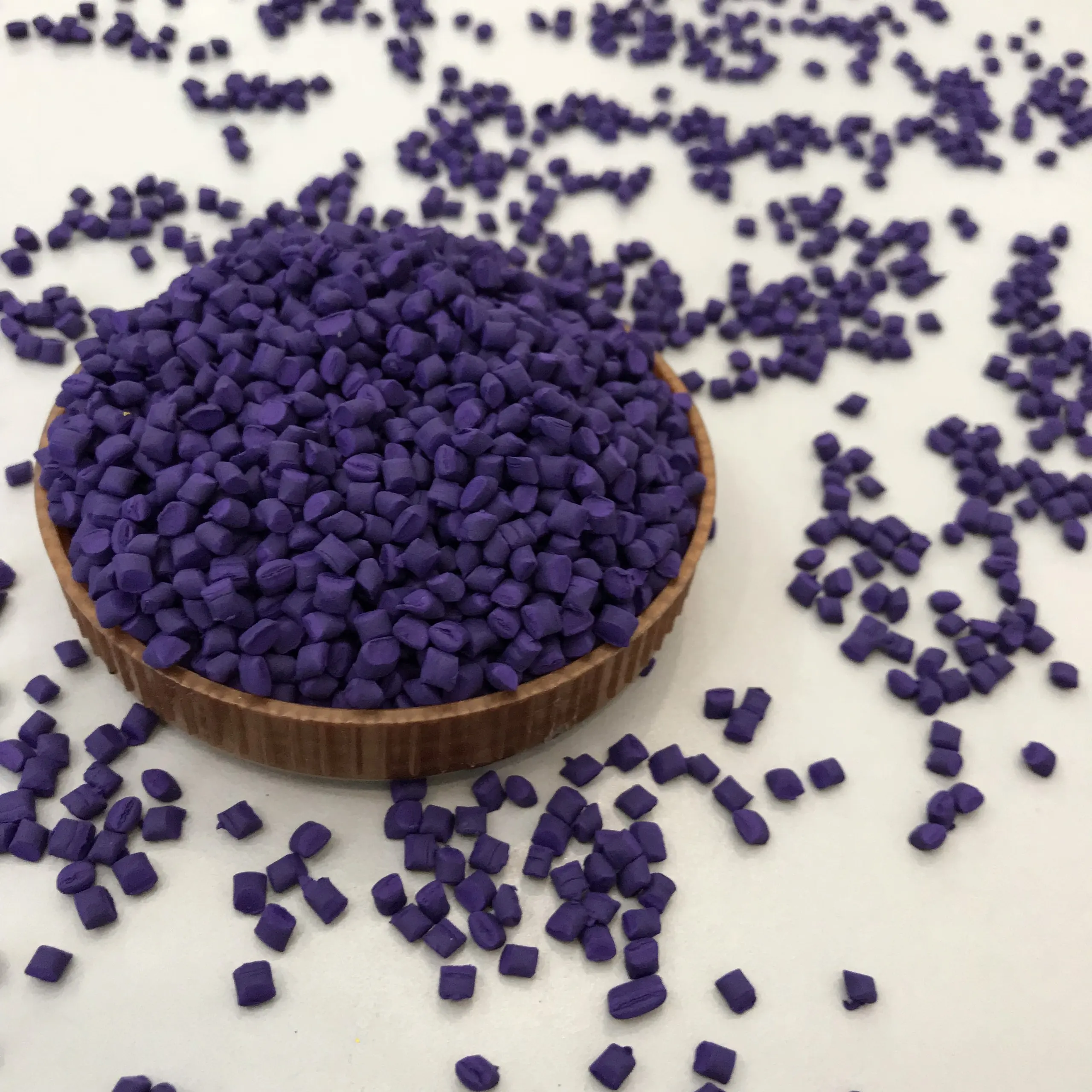 Vietnã cpi empresa purple masterbatch preço de fábrica amostra