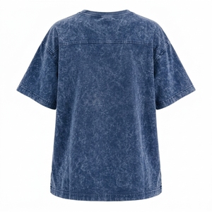Camiseta de Mujer de Alta Calidad con Lavado Ácido, Construcción Duradera, Tela Suave y Diseño Cómodo - Product Image 2