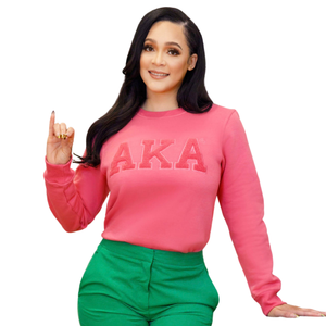 Sweat-shirt en chenille rose uni AKA pour femmes, sweat-shirt à col rond de qualité supérieure avec lettres grecques brodées - Product Image 2