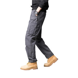 Offre de pantalons de randonnée cargo pour hommes entièrement personnalisables, fabrication professionnelle, matériau durable, pantalons de randonnée cargo pour hommes - Product Image 3