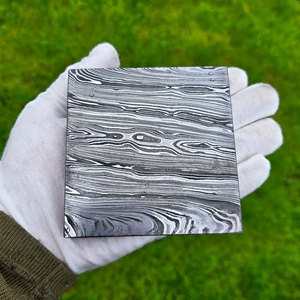 Cendrier de luxe en acier Damas fait main, motif unique, cendrier en métal pour cigarettes et cigares, décoration de bureau et de maison - Product Image 2