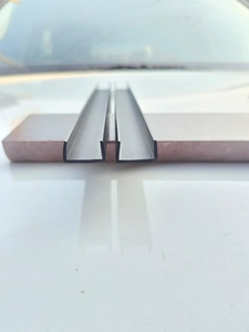 โปรไฟล์ PVC C คุณภาพพรีเมียมสำหรับขอบประตู WPC ใช้ตกแต่งภายในและป้องกันพื้นผิว - Product Image 2