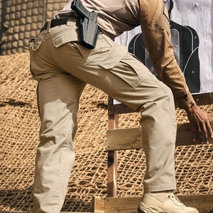 Pantalones cargo tácticos personalizados para hombre con diseño multibolsillo ligeros, duraderos y transpirables con opciones de marca personalizadas - Product Image 4