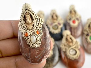 Colgante de arcilla polimérica cerámica unisex hecho a mano para joyería, colgante de modelado de piedras preciosas para bodas, diseño y tamaño personalizados - Product Image 3