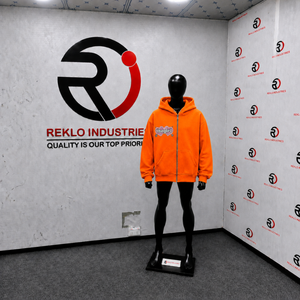 Sudadera con capucha naranja personalizada con cremallera completa para mujer, diseño de corazón con pedrería, estilo urbano, corte holgado, moda casual - Product Image 3