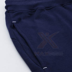 Pantalones cortos deportivos para hombre de color sólido en stock, pantalones cortos deportivos para hombre a precio económico, pantalones cortos deportivos para hombre ligeros - Product Image 5