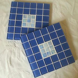 Juego de posavasos de mosaico de vidrio cuadrado azul, protector de superficie de mesa con patrón de rejilla, alfombrilla resistente al calor, soporte para bebidas, almohadilla para cristalería - Product Image 2