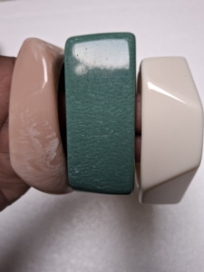 Pulseras de Resina Ecológicas de Primera Calidad, Elegantes y Sostenibles, Vibrantes y a la Moda, Hechas a Mano, Cada Estilo Único, Artesanía de la India - Product Image 2
